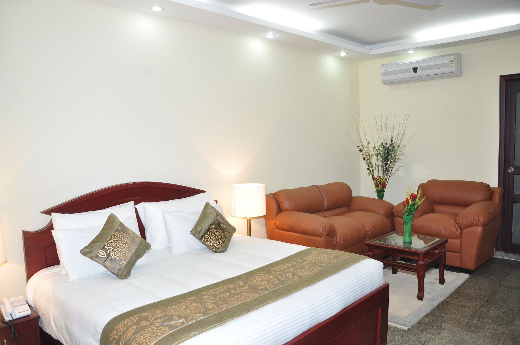 Oyo 367 Hotel Forest Green New Delhi Bagian luar foto