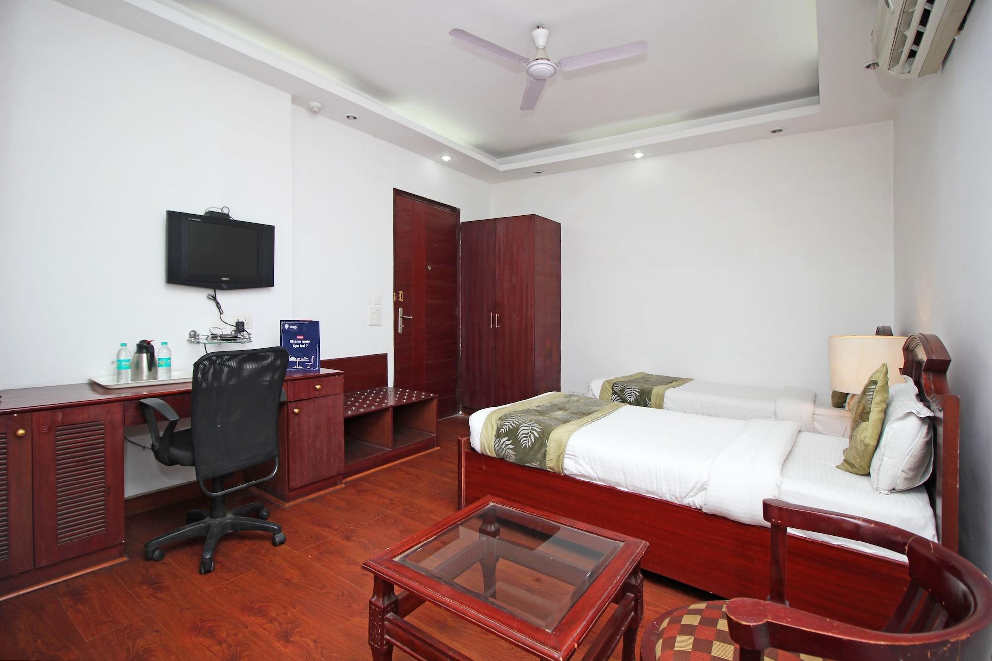 Oyo 367 Hotel Forest Green New Delhi Bagian luar foto