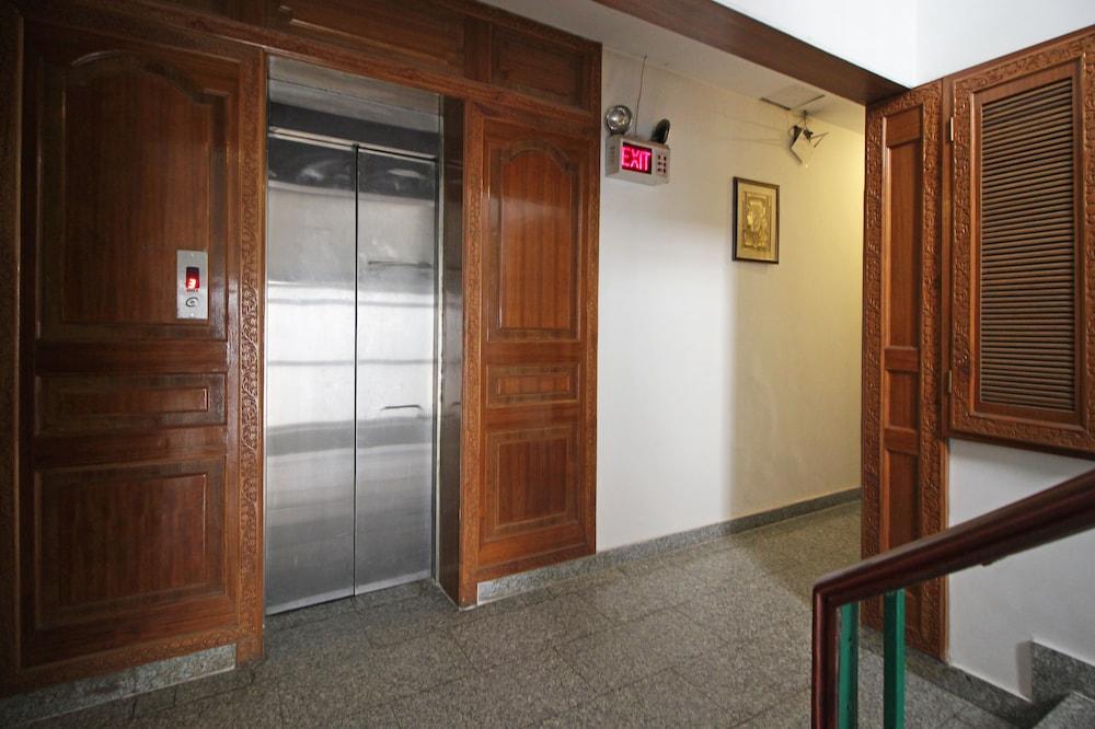 Oyo 367 Hotel Forest Green New Delhi Bagian luar foto