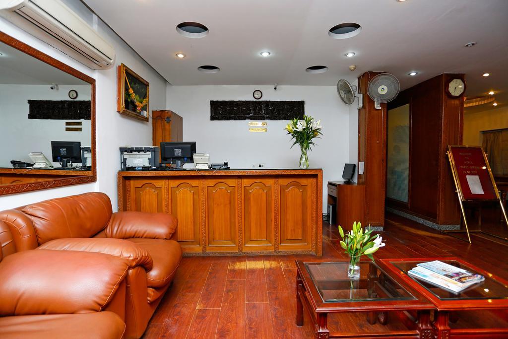 Oyo 367 Hotel Forest Green New Delhi Bagian luar foto