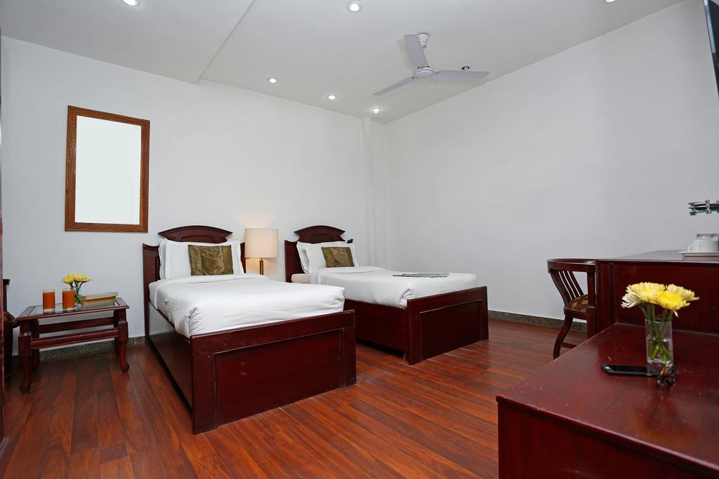 Oyo 367 Hotel Forest Green New Delhi Bagian luar foto